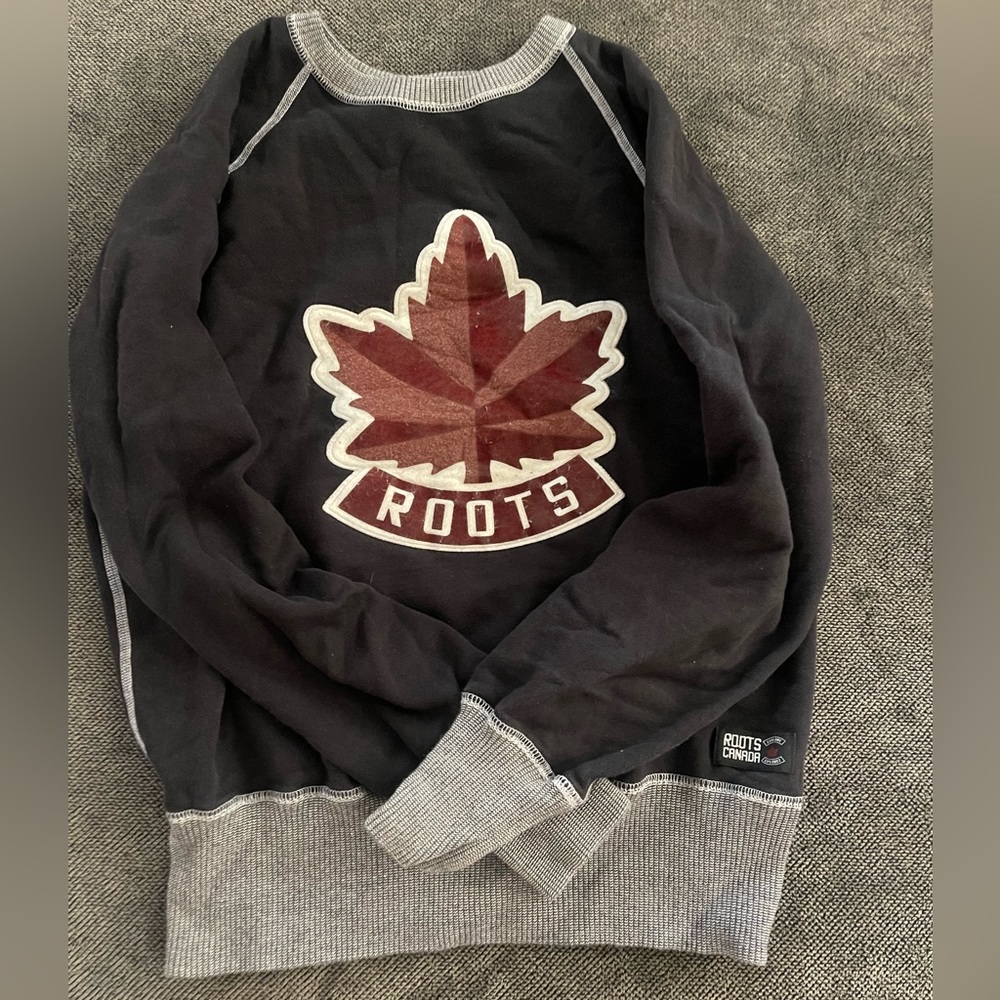 Roots canada fleece pullover